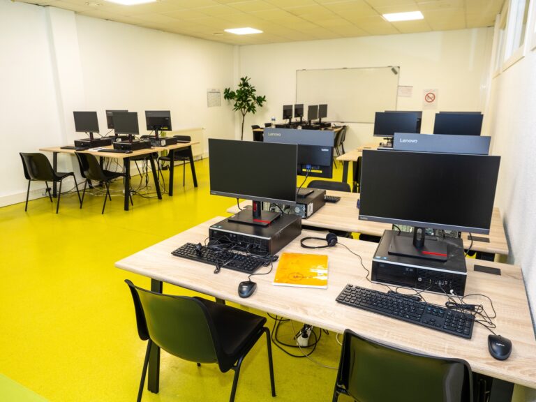 Tiers-Lieux-Competences-Formation-Saint-Louis Tiers-Lieux-Competences-Formation-Saint-Louis